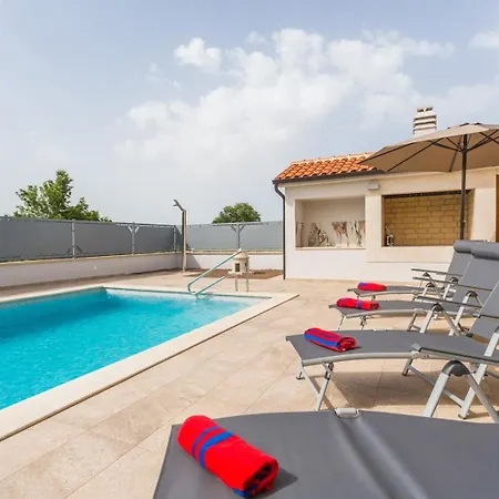 Prenci Private Pool Villa *