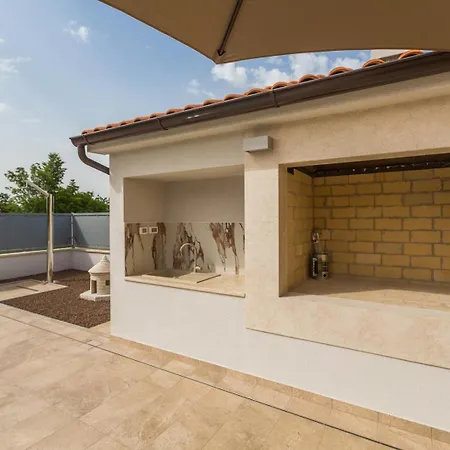 Prenci Private Pool Villa *