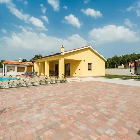 Prenci Private Pool Villa *